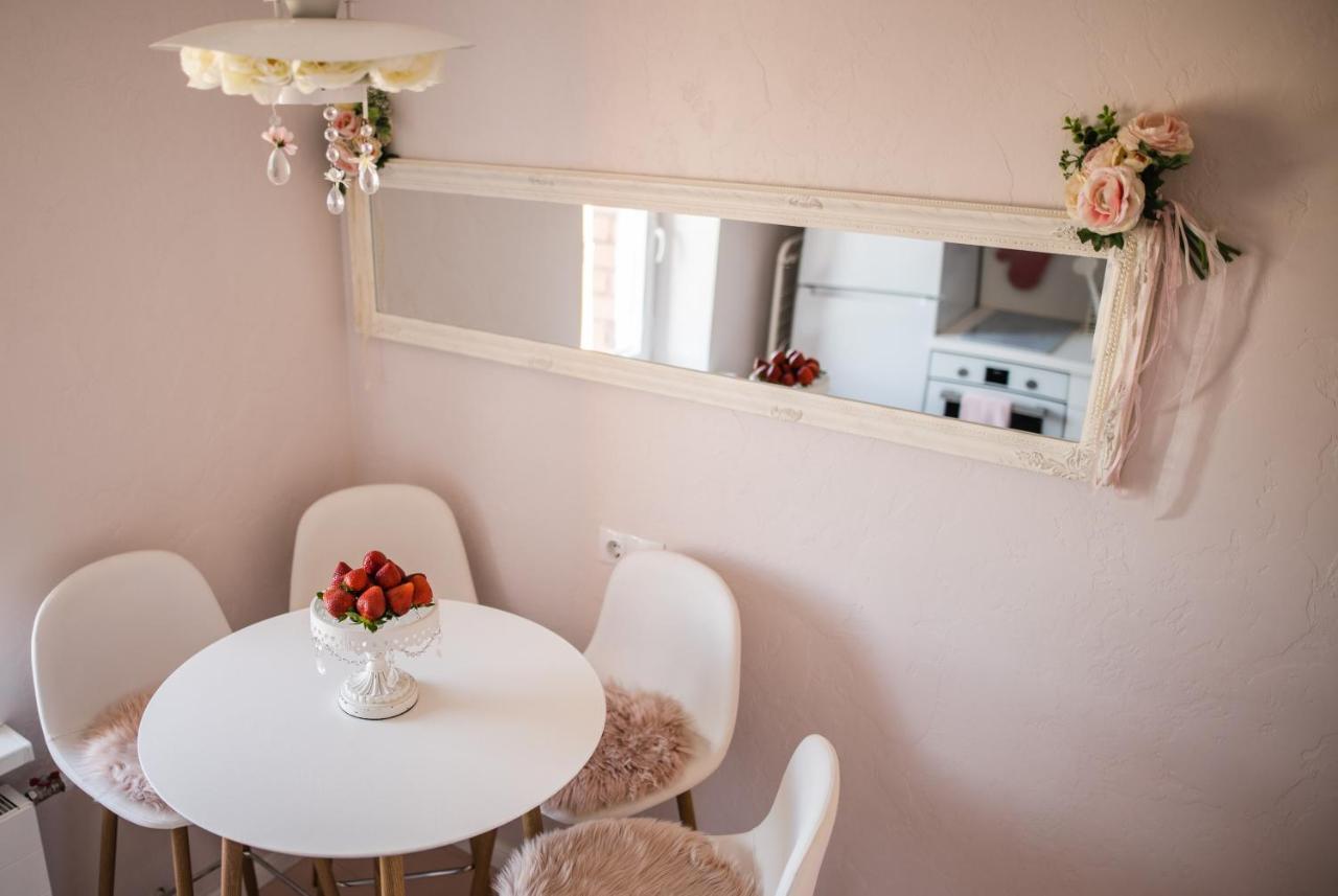 Vintage Lounge Studio With Sea View In Liepāja Eksteriør billede
